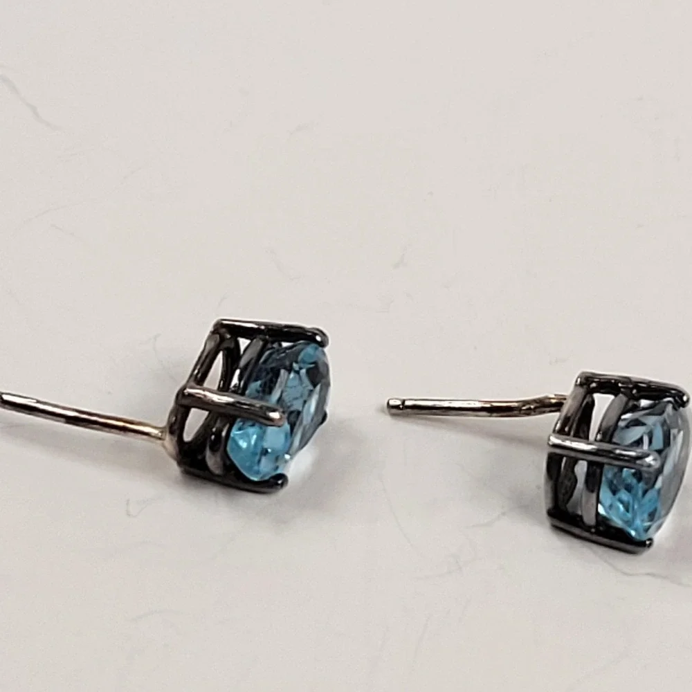 925 Sterling Blue Spinel Stud Earrings Pear Cut Light‎ Blue 9mm